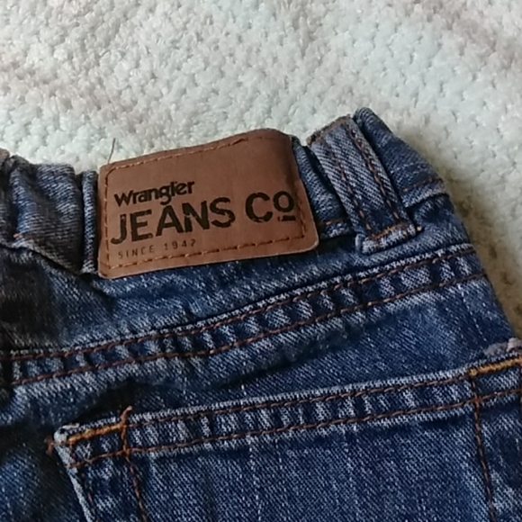❗️(removing soon send offers) Jeans 2t - Picture 6 of 6